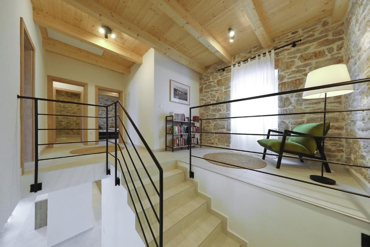 Villa Mira With A Heated Pool And A Sea View Božava المظهر الخارجي الصورة