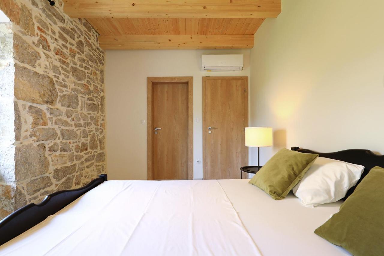 Villa Mira With A Heated Pool And A Sea View Božava المظهر الخارجي الصورة