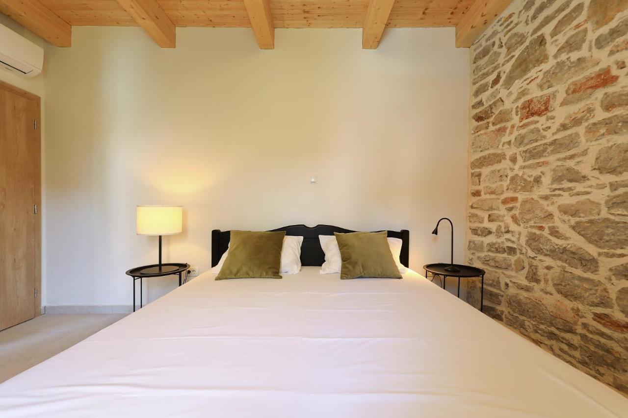 Villa Mira With A Heated Pool And A Sea View Božava المظهر الخارجي الصورة