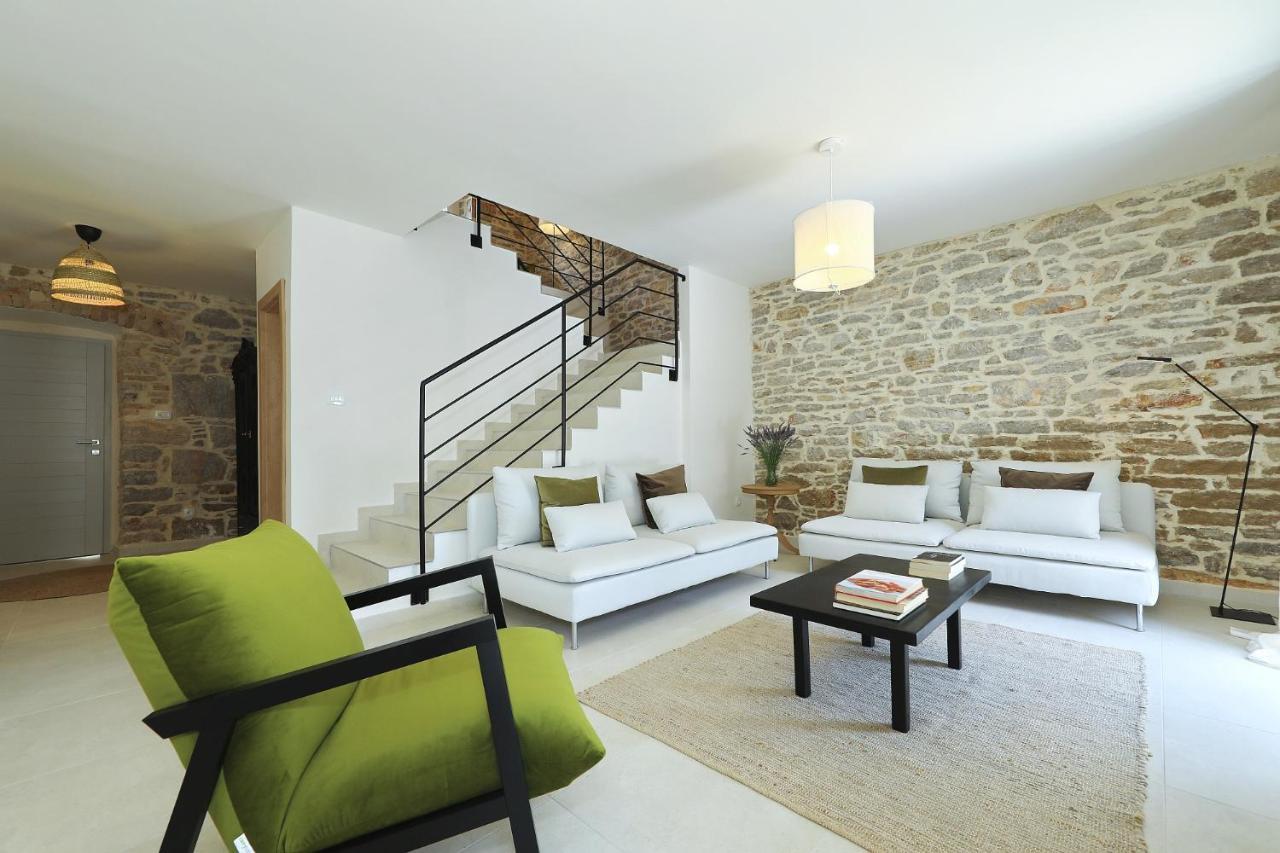 Villa Mira With A Heated Pool And A Sea View Božava المظهر الخارجي الصورة